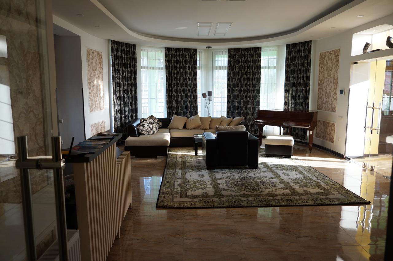 Villa Qero Батумі Екстер'єр фото