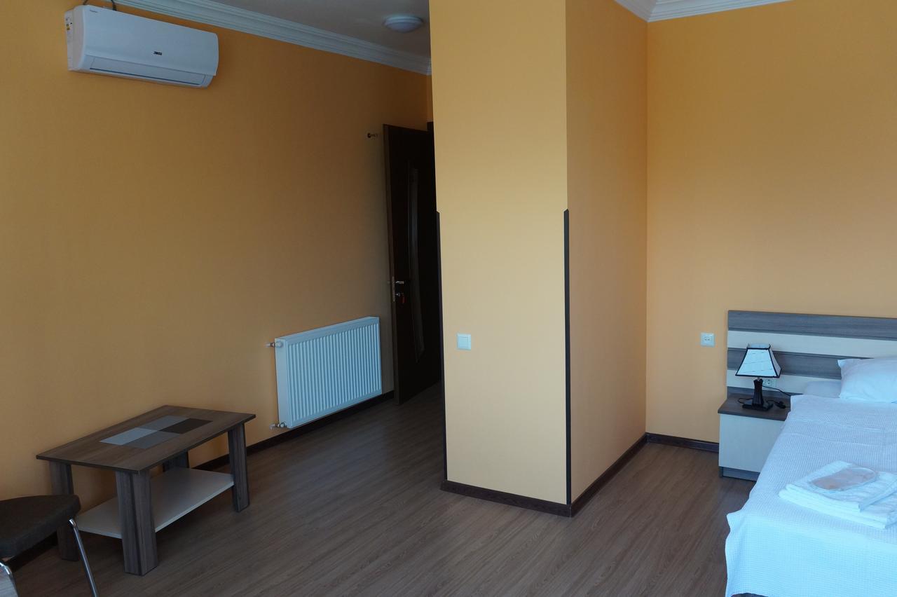 Villa Qero Батумі Екстер'єр фото